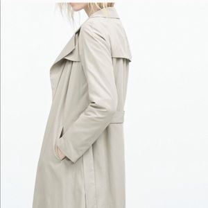 Zara greyish beige long loose trench coat w belt M